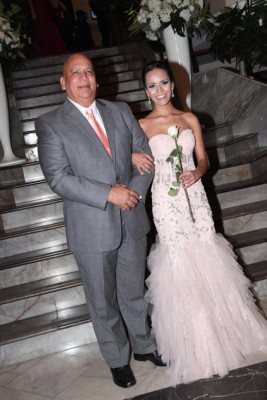 Del Campo International School grad