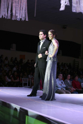 Desfile de modas de la EIS