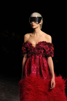 Extravagante Alexander McQueen