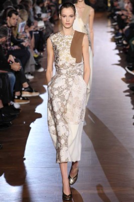 Stella McCartney reversiona a la working girl