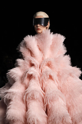 Extravagante Alexander McQueen