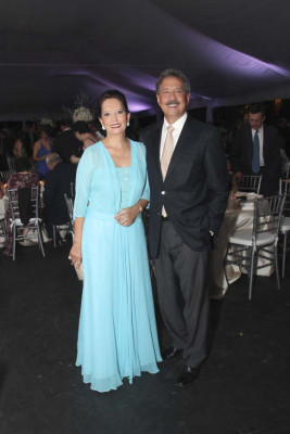 La boda de Neto Lázarus y Elisa Welchez