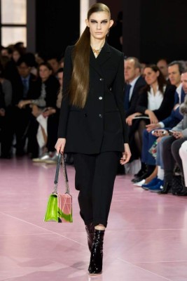 Dior y su apuesta psicodélica en París