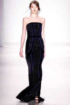 Tadashi Shoji