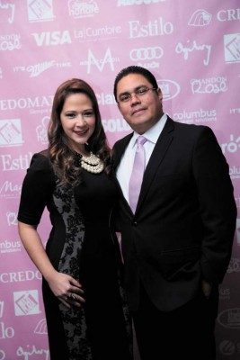 Rotundo éxito ESTILO Pink Party 2014