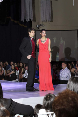 Desfile de modas de la EIS