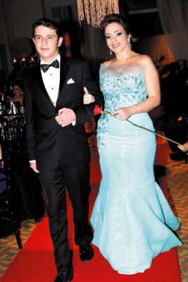 La prom de la Escuela Americana