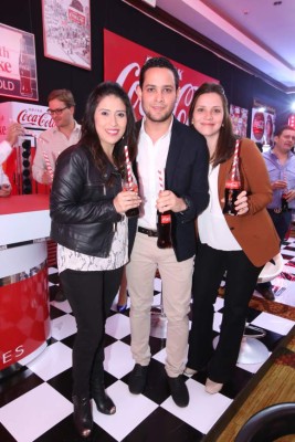 ¡Coca Cola celebra 100 años!