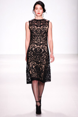 Tadashi Shoji