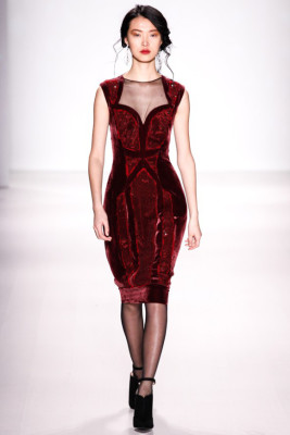 Tadashi Shoji