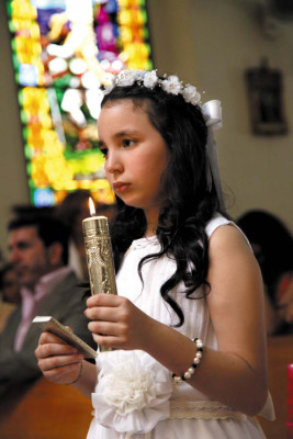 La primera comunión de Gaby Abudoj