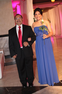 Del Campo International School grad