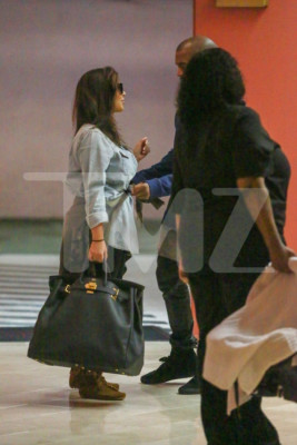 Fotografían a Kim junto a su hija