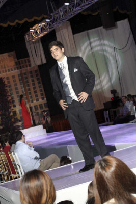 Desfile de modas de la EIS