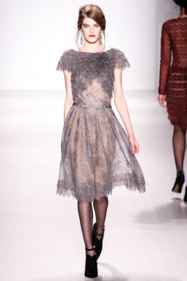 Tadashi Shoji