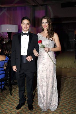 Prom de la Escuela Americana 2014