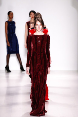 Tadashi Shoji