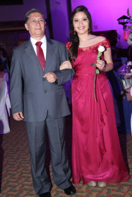 Del Campo International School grad