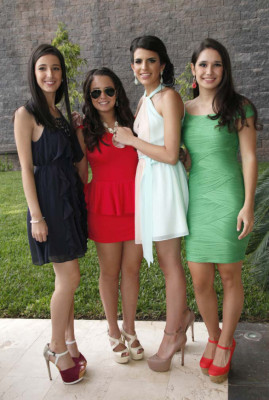 Senior breakfast de la Escuela Americana