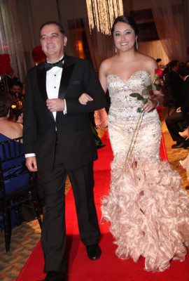 La prom de la Escuela Americana