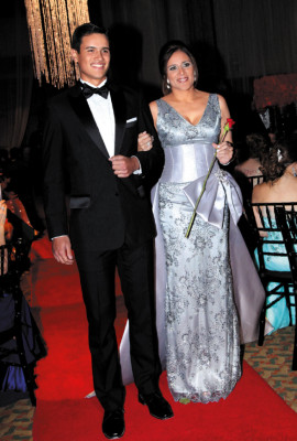 La prom de la Escuela Americana