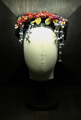 Inauguran exhibición ‘Las Apariencias Engañan: Los vestidos de Frida Kahlo’