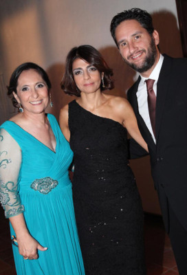 La boda de René Serrano y Elisa García