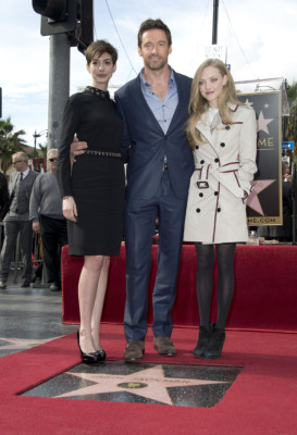 Hugh Jackman devela su estrella en el Paseo de la Fama