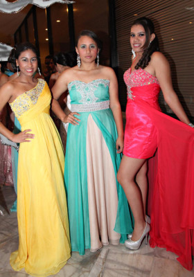 Fanny Mejía, Jocelyn Pavón y Daniela Torres (foto: Héctor Hernández)