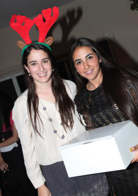 Gift exchange de los Seniors de la Americana