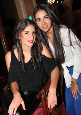 Fiesta de los Seniors de la American School