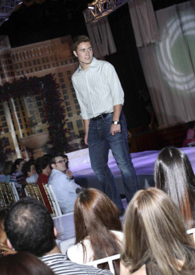 Desfile de modas de la EIS