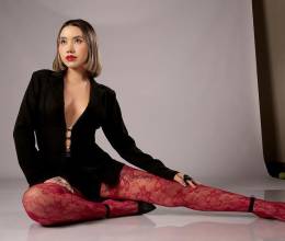 Allyson Díaz se prepara para presentar <i>Todo Sobre Ella</i>, su colección inspirada en el cine de Pedro Almodóvar con la que debutará en la X edición de BAC Estilo Moda.