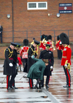Kate sufre inconveniente en plena revisión de guardia