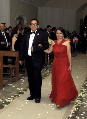 La boda de Neto Lázarus y Elisa Welchez