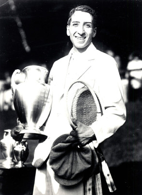 Lacoste celebra su 80 aniversario
