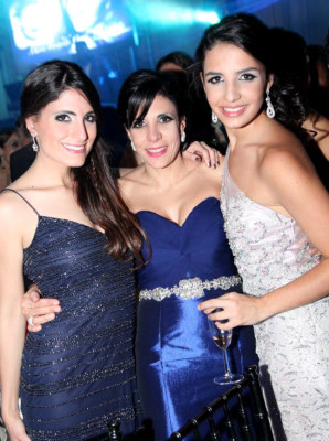 La prom de la Escuela Americana