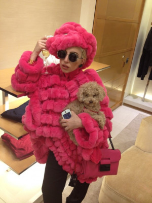 ¿Lady Gaga se casa?