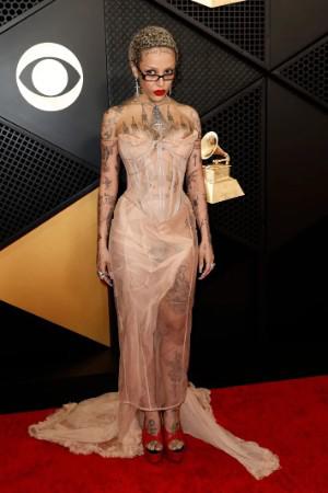 Peores looks en los Grammys Awards 2024