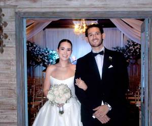 En una emotiva celebración realizada en el área social del restaurante Terra Bistro, Juliana Fernández Marinakys y Gustavo Adolfo Zavala Hall unieron sus vidas en matrimonio civil y eclesiástico.