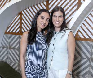 Así se vivió una jornada llena de fashion y glamour en la bodeguita verde, invitadas especiales conocieron los diseños más recientes de la reconocida diseñadora colombiana Silvia Tcherassi de la mano de Natalia Andonie.