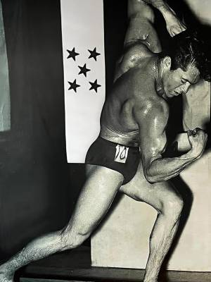 Sin recurrir jamás a la publicidad, Carlos Hernández López se convirtió en el pionero del fitness en los años 70 en Tegucigalpa. Ya para la década de los 80, todos hacían fila para entrar a su gimnasio.