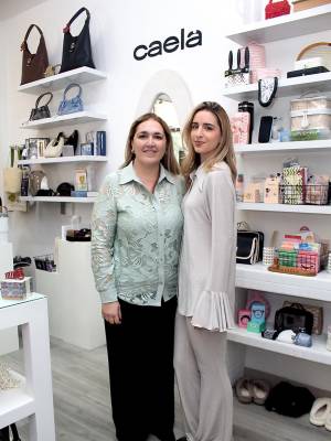 Caela y Mary Ann Kafati celebran “A Resort Pop-Up Shop”