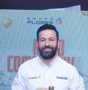 Grupo Flores, empresa líder en el sector automotriz del país, presentó ENEOS, una marca japonesa de lubricantes de tecnología avanzada para vehículos y motocicletas, reconocida mundialmente por su calidad, eficiencia y por prolongar la vida útil de los motores.