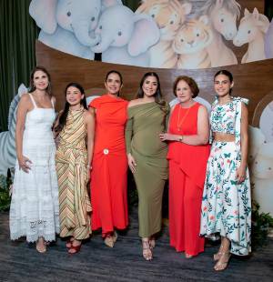 Una tarde para celebrar la esperada llegada de Gonzalo Larach Cruz, familiares y amigas cercanas asistieron al baby shower que tuvó lugar en el Hotel Intercontinental en San Pedro Sula, una celebración inspirada en el amor que representa el Arca de Noé, dando un pasó más para dar la bienvenida al hogar de Almudena Cruz y Marcelo Larach.