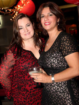 Noche de fiesta en Rojo