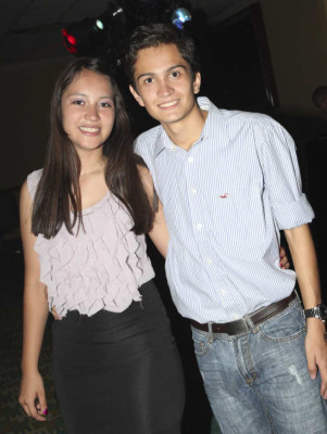 Alegre despedida para los seniors de la Elvel School