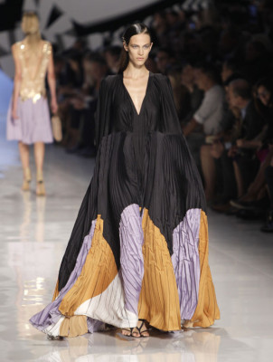 Etro, una propuesta colorida de primavera