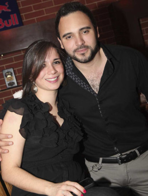 L'Exces night