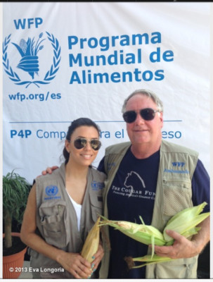 Eva Longoria feliz de estar en Honduras